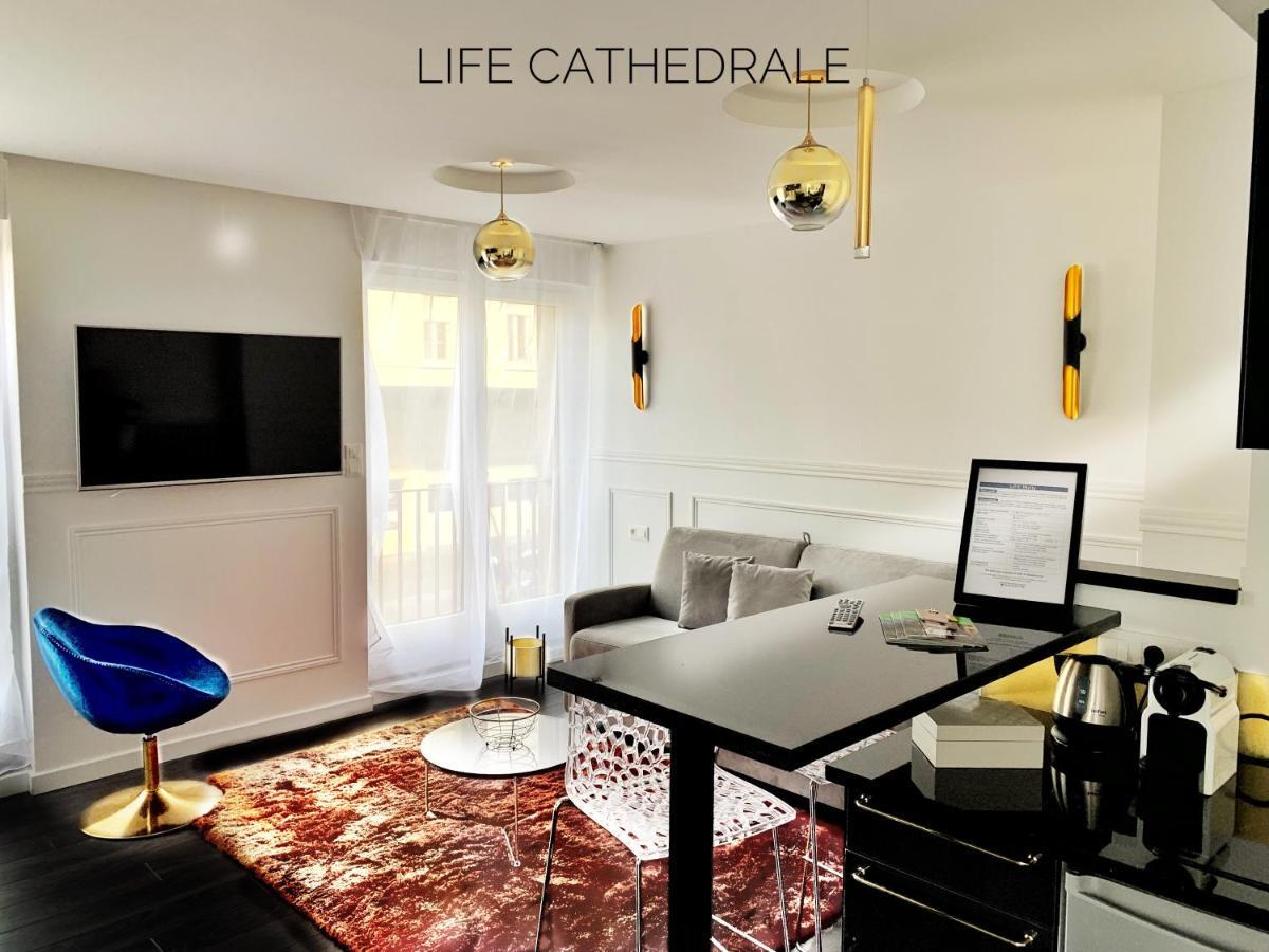 Life Cathedrale City-Center Place Gutenberg Strasbourg Exterior foto
